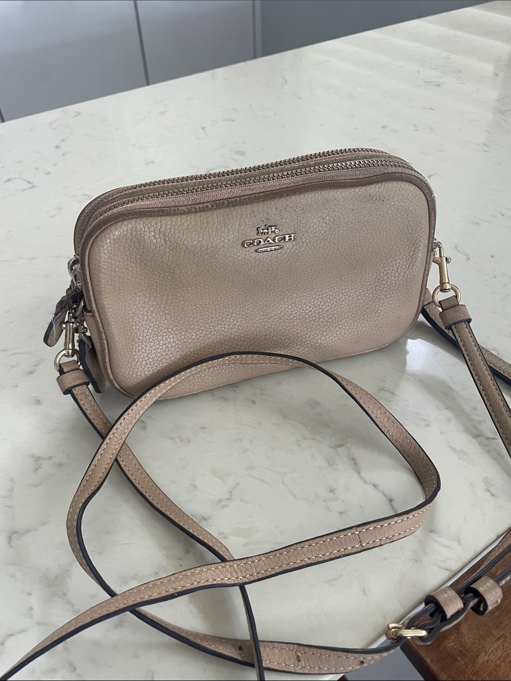 Coach Pebbled Leather Crossbody Bag in Light Tan with Gold Hardware - Picture 2 of 3